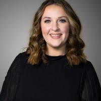 Kim Peay's Instagram, Twitter & Facebook