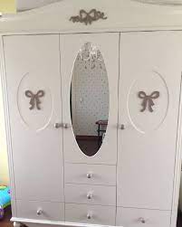 beyaz lake aynali kurdele desenli bebek genc kiz cocuk odasi dolabi istediginiz modelleri istediginiz renk ve olcude ur bebek dolaplari bebek cocuk odalari