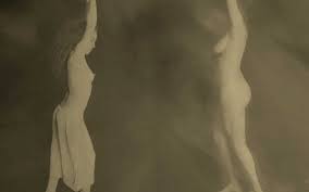 If you're like me (and most others) you'll give maluma the curved symbol and takete the sharp angles. Maluma Versus Takete Bbk Aachen Euregio E V