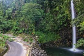 Kota bukittinggi merupakan kota terbesar kedua di provinsi sumatera barat. Rekomendasi 9 Tempat Wisata Di Bukittinggi Terbaik Tokopedia Blog