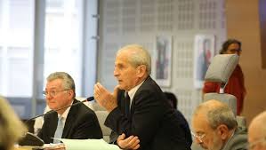 Son départ intervient après les tensions provoquées au sein des républicains par l'annonce du retrait de. Municipales A Toulon Hubert Falco Reelu Des Le Premier Tour Avec 61 Des Voix