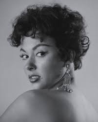 Trivia of Rita Moreno (11 December 1931) *She moved from Puerto Rico to New  York with her mother when she was 5, separated with her young brother  Francisco whom she would not