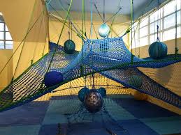 Localizado no bairro paulistano da lapa, zona oeste de são paulo, o museu da imaginação é um espaço cultural que traz como proposta a interação durante a brincadeira. Solte A Criatividade E A Curiosidade No Museu Da Imaginacao