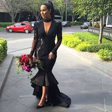 Black wedding dresses is a fashionable trend now, filling the dress with ravishing delight. Bride Breaks Tradition And Gets Married In Black Wedding Dress Bored Panda