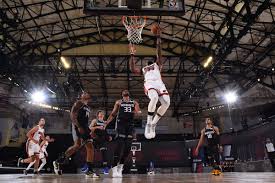Get stats, odds, trends, line movement, analysis, injuries, and more. Miami Heat Hold On For 104 98 Win Against Sacramento Kings In First Scrimmage Hot Hot Hoops