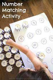 Math activities for toddlers kindergarten activities toddler preschool learning numbers preschool teaching numbers preschool number crafts. Number Matching Activity For Kids Laughing Kids Learn