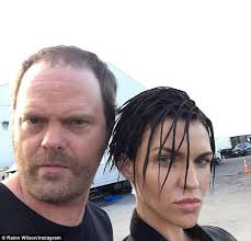 Wayne huizenga (202) alan levan (177) herbert stettin (175) kevin mccarty (172) stephen ross (172) pam bondi (161. Rainn Wilson Reveals Playing Funny Villains Are More Fun Daily Mail Online