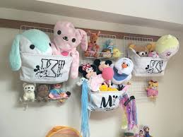 増え続けるぬいぐるみ問題 ダイソーのワイヤーネットで収納をdiy ぎゅってweb インテリア 収納 収納 ぬいぐるみ 収納