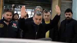 Haberler / güncel hidayet karaca'nın stv yanıtı sinirleri gerdi hidayet karaca, kumpas davalarında yargılanırken intihar eden yarbay ali tatar'ın abisi ahmet tatar'ın sorularına sinirlenince gerginlik. Istinaf Hidayet Karaca Ilhan Isbilen Ve Alaeddin Kaya Nin Muebbet Cezalarini Onadi Boldmedya