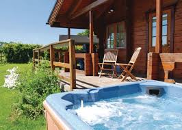 Below, we show you the best luxury cabins we discover for less. 14 Best Lodges Or Log Cabins York Plus Hot Tubs 2021 Best Things To Do In York