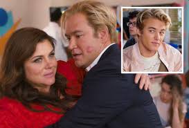 Saved by the bell is a sitcom that aired on nbc from august 1989 to may 1993. Saved By The Bell Is Kelly S Ex Jeff Mac S Real Father Not Zack Tvline