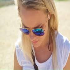 Listen to playlists featuring David Guetta Ft Emeli Sandé