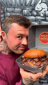 DIRTY BARRY BURGER 🍔, @foodiemanusa, @foodiemanusa, #burger #burgers  #cheeseburger #smashburger #bacon #bbqsauce #bestburger #food #fy