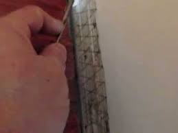 Enlever Des Plinthes Coller Et Enelver La Colle Sur Du Ba13 Ou Sur Du Placo Platre Youtube