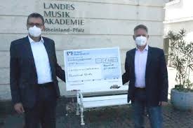 Kontaktoplysninger vil være til rådighed for mange. Crowdfunding Neue Beleuchtungsanlage Fur Landesmusikakademie Neuwied Engers Nr Kurier De