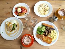 This cafe can't be spotted easily and you have to walk through a thai restaurant first and then the swimming pool before reaching jam & kaya cafe. Jam Kaya Cafe In Petaling Jaya North Klang Valley Openrice Malaysia