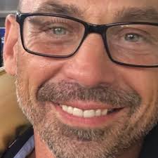 Kerry Liles (@KerryLiles)