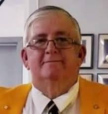 Leslie Vaden's Instagram, Twitter & Facebook