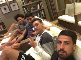 Khedira tore his acl in his right knee in a friendly match against italy on 15 november 2013 and it was estimated that he would be ruled out for around six months, which put his participation at the 2014 fifa. Sami Khedira Starportrat News Bilder Gala De
