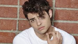 Josh sanderson, tú me gustaste primero. A Todos Los Chicos De Los Que Me Enamore 3 Esta Es La Primera Escena Revelada Por Lana Condor Y Noah Centineo Video Lara Jean Noah Centineo
