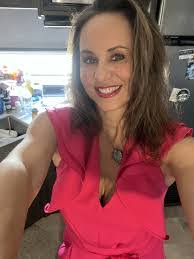 Adele Walker's Instagram, Twitter & Facebook