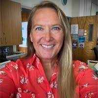 Paula Mcphee's Instagram, Twitter & Facebook