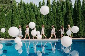 It is not uncommon for us to have 10+ kids in our pool every single day diy balloon rainbows turn your pool or patio into a party zone! Pin On Praktyk Interior