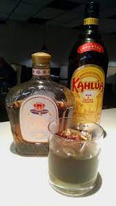 Royal Macchiato Crown Royal Salted Caramel And Kahlua Mixed In Equal Parts Served On The Rocks Delicious Mixed Drinks Recipes Caramel Drinks Yummy Drinks