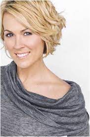Women, who have wavy hair texture, do not need to straighten their hair because there are limitless choices that they can choose to style the wavy hair. 27 Best Short Haircuts For Women Hottest Short Hairstyles Popular Haircuts Short Wavy Haircuts Short Wavy Hair Pinterest Short Hairstyles
