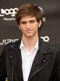 High energy delivery with a high 3/4's arm slot, gets to his balance point well and drives to the plate, fast arm coming through. Keegan Allen Pretty Little Liars Wiki Fandom