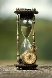 Beautiful Hour Glasses Google Search Reloj De Arena Relojes Antiguos Arte En Vidrio