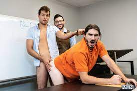 Straight guys fucking with their shirts on in porn? | JustUsBoys The  Worlds Largest Gay Message Board