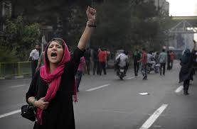 İran dilleri tarihsel gelişim açısından üç gruba ayrılır: Journalist Background Inside Iran Inside Iran