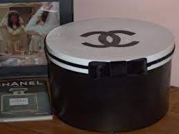 Chanel Hat Box Google Search Chanel Hat Vintage Hat Boxes Hats Vintage