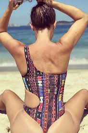 The latest tweets from @fcomairacharken Maira Charken Curte Dia De Sol Na Praia Revista Glamour Celebridades