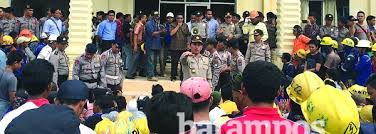 Batam saat ini sebagai pusat industri galangan kapal di indonesia. Gaji Telat Karyawan Geruduk Kantor Pt Mos Batampos Co Id