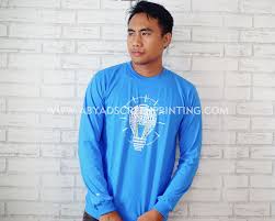 Kaos polos indonesia model trend fashion bandung kaos model trend kaos polos yang simpel dari dulu. Sweater Warna Biru Langit Dengan Sablon Di Bagian Depan Jaket Biru Warna