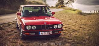 The polished trim opposes the darkness of the body, outlining the lines the e28 is known for. Stanceworks E28 Posted By Ryan Johnson