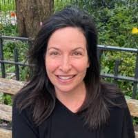 Lou Braun's Instagram, Twitter & Facebook