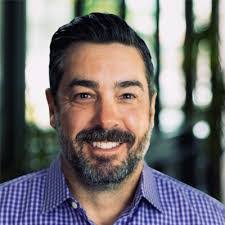 Travis Hendricks's Instagram, Twitter & Facebook