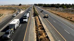 Best Time To Travel Driving Christmas 2022 If You're Traveling This Holiday, Here Are The Best Times To Hit The Road