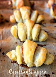 Mini Croissants Apero Parme Chevre Et Pesto Mini Croissant Apero Croissants Apero Recette Apero Facile