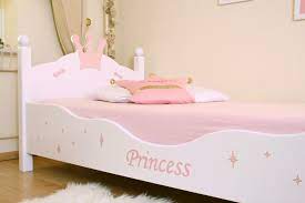 Aktuell über 135.000 angebote für gebrauchte möbel. Kinderbett Prinzessin Weiss Rosa Im Shop Von Oli Niki