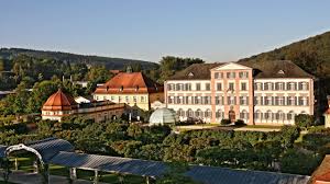 Bird birthplace hanse haus this vogelnisthaus is made of pine wood and has a classic brick and brick facade , as it is often found in the north. Https Robert Xn Schbel Yxa Net 2019 03 16 Hanse Haus Bemusterung Oberleichtersbach
