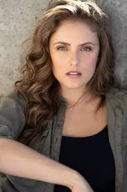 Ashley Ross's Instagram, Twitter & Facebook