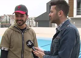 Türkiye'nin romantik şarkılarıyla beğeni kazanan sanatçılarından yusuf güney 14 şubat sevgililer gününün gecesinde çatalköy'deki malpas hotel'de sevenlere söyleyecek. Iste Yusuf Guney In Muhtesem Evi