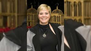 Tiago donato abravanel corte gomes (são paulo, 21 de outubro de 1987), é um ator, cantor, dublador, radialista, empresário e apresentador de televisão brasileiro. Apos Polemica Cintia Abravanel Posta Fotos Com Filhos De Patricia E Assim Que Fala Sobre Isso Jornal De Brasilia