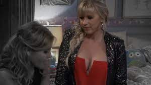 The Internet Is Too Distracted By Stephanie Tanner's Boobs On 'Fuller House'  - The Interrobang