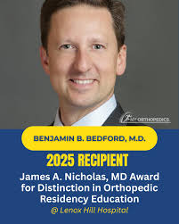 Congratulations to all the new graduates at the Lenox Hill Hospital  Department of Orthopedic Surgery Residency program!  @lenoxhillorthoresidency Our very own Dr. Bedford was honored with the  James A. Nicholas, MD Award