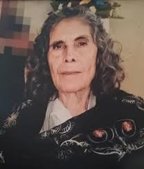 Elia Navarro's Instagram, Twitter & Facebook